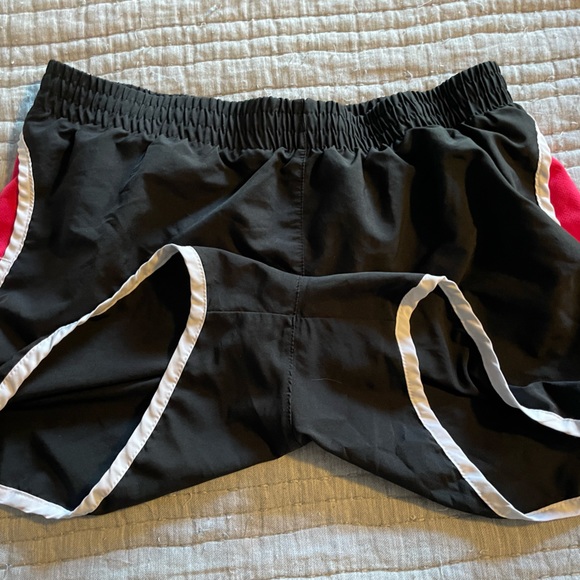 2 pairs of Adidas shorts small - Picture 4 of 8